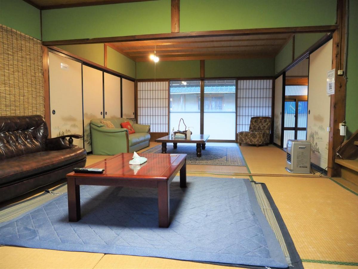四国旅行のhub拠点 古民家ゲストハウス Heso Camp Miyoshi  Dış mekan fotoğraf