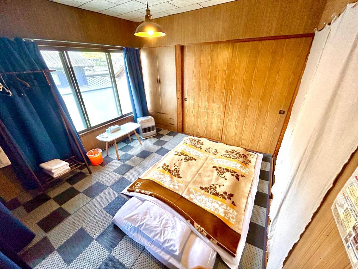 四国旅行のhub拠点 古民家ゲストハウス Heso Camp Miyoshi  Dış mekan fotoğraf