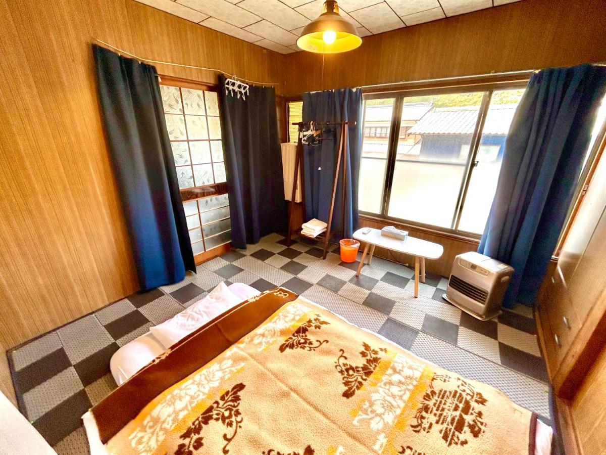 四国旅行のhub拠点 古民家ゲストハウス Heso Camp Miyoshi  Dış mekan fotoğraf