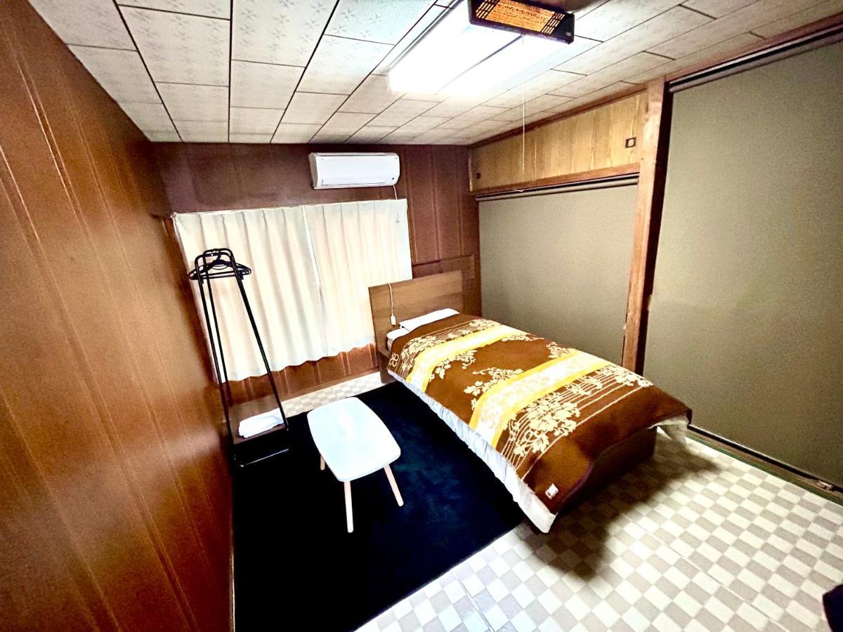 四国旅行のhub拠点 古民家ゲストハウス Heso Camp Miyoshi  Dış mekan fotoğraf