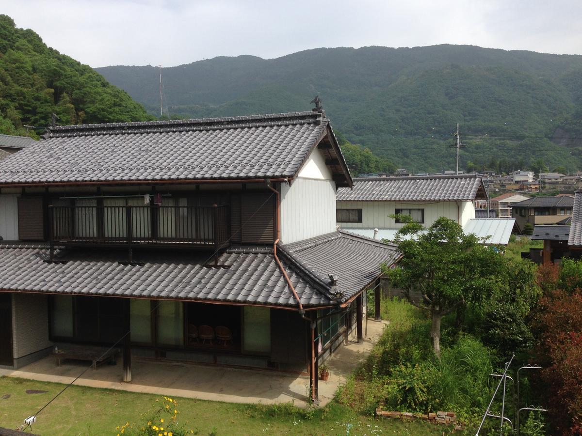 四国旅行のhub拠点 古民家ゲストハウス Heso Camp Miyoshi  Dış mekan fotoğraf